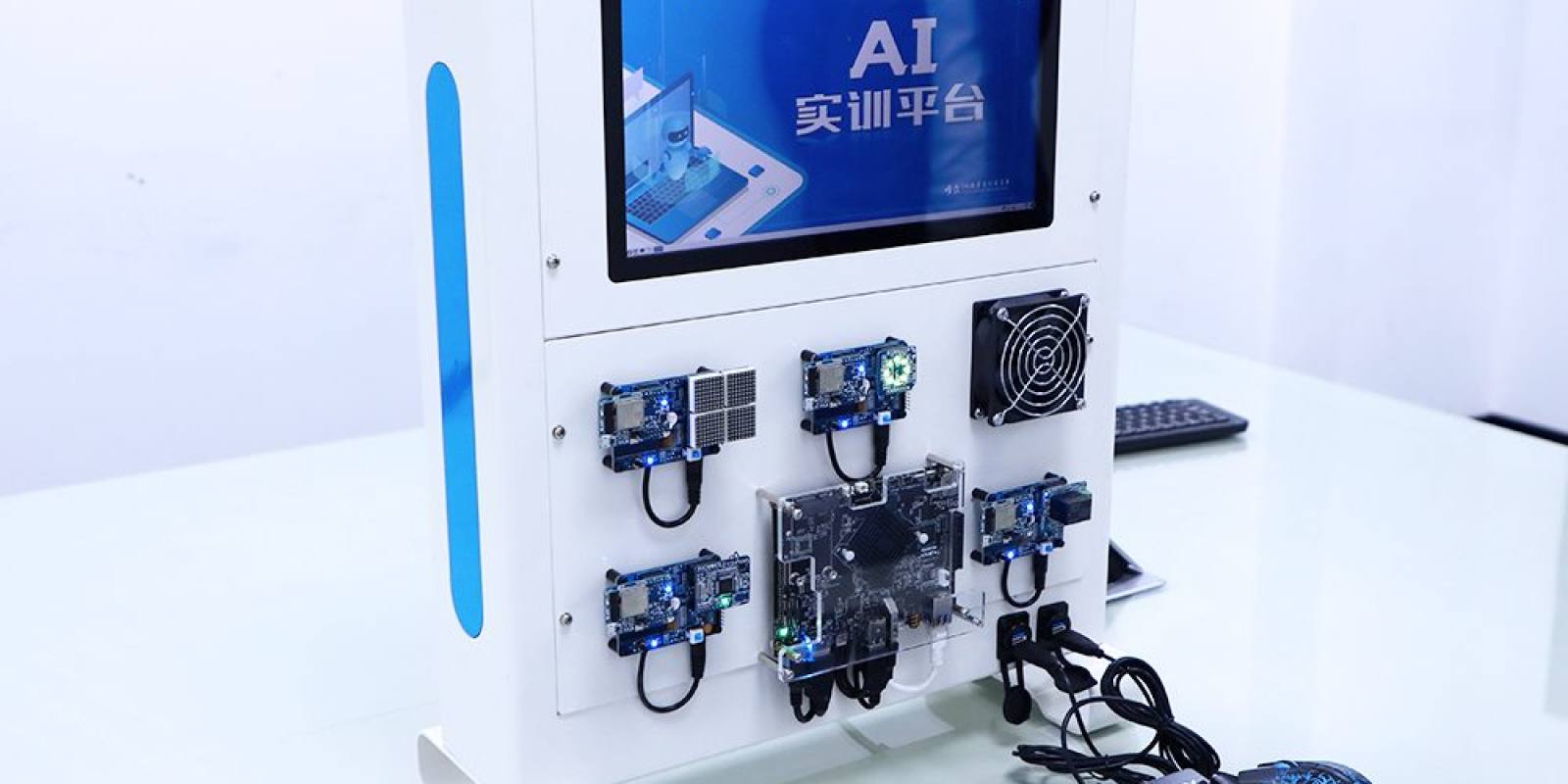 S16英雄联盟总决赛主视觉海报